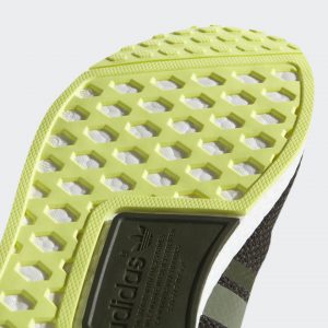 Adidas NMD_R1-olive