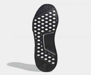 Adidas NMD R1 «VAPOR PINK»