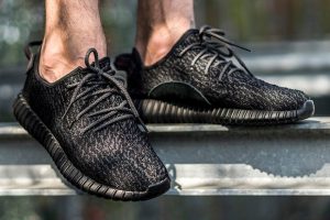 adidas-yeezy-350-boost-black-release-reminder