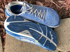 altra-paradigm-4-white-blue