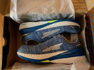 altra-paradigm-4-white-blue