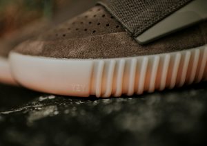 Adidas Yeezy Boost 750 Brown