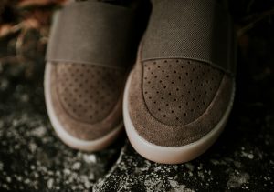 Adidas Yeezy Boost 750 Brown