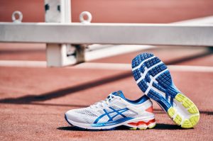 asics-gel-kayano-26-white-lake-drive