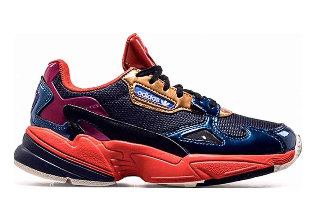 Adidas Falcon Multicolore (Maruni/Maruni/Rojo 000)