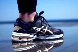 asics-gel-kayano-26-blue-white