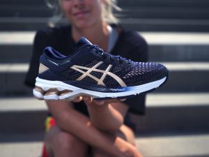 asics-gel-kayano-26-blue-white