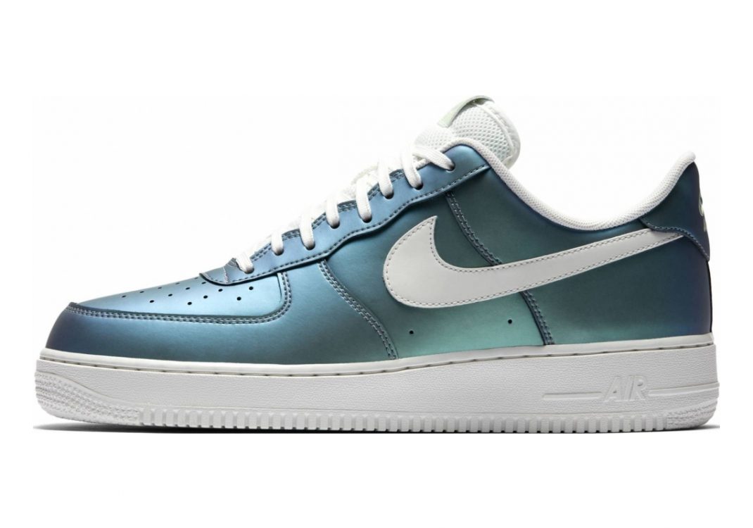 Nike Air Force 1 07 LV8 Green