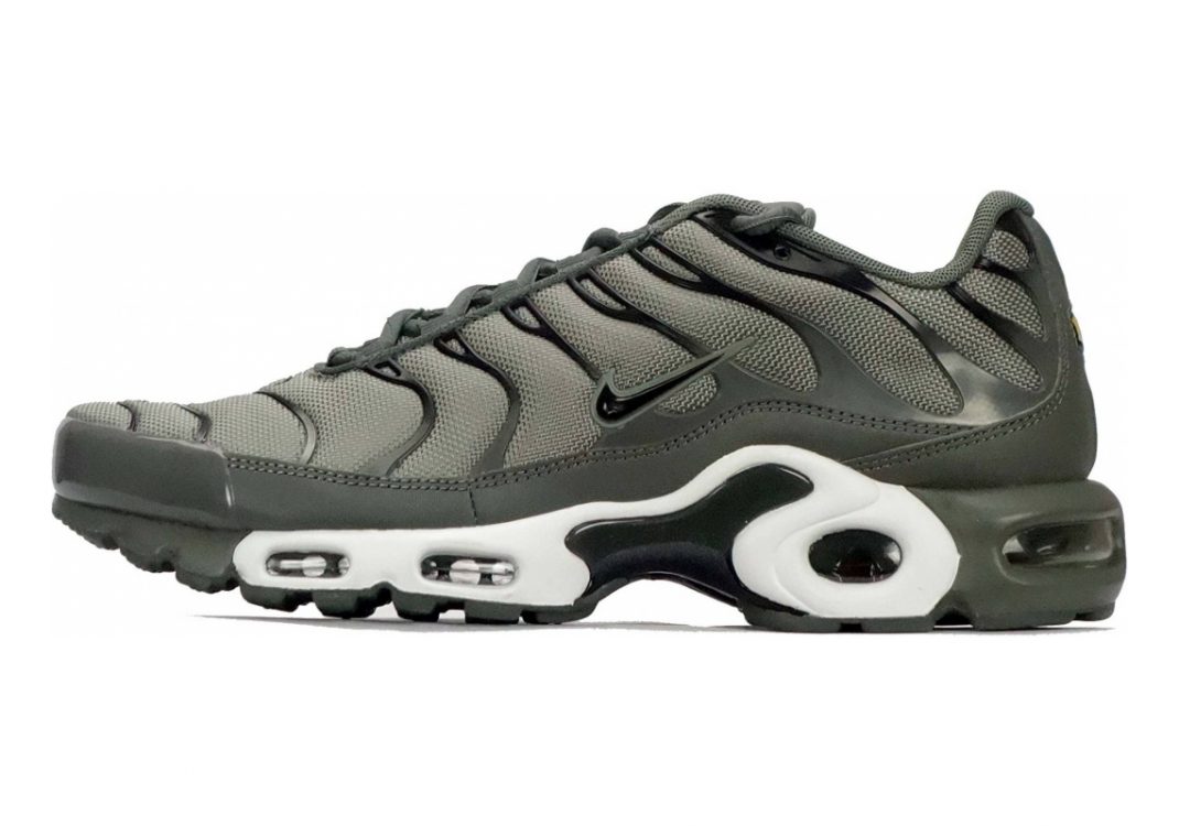 Nike Air Max Plus Dark Stucco/Black-river Rock