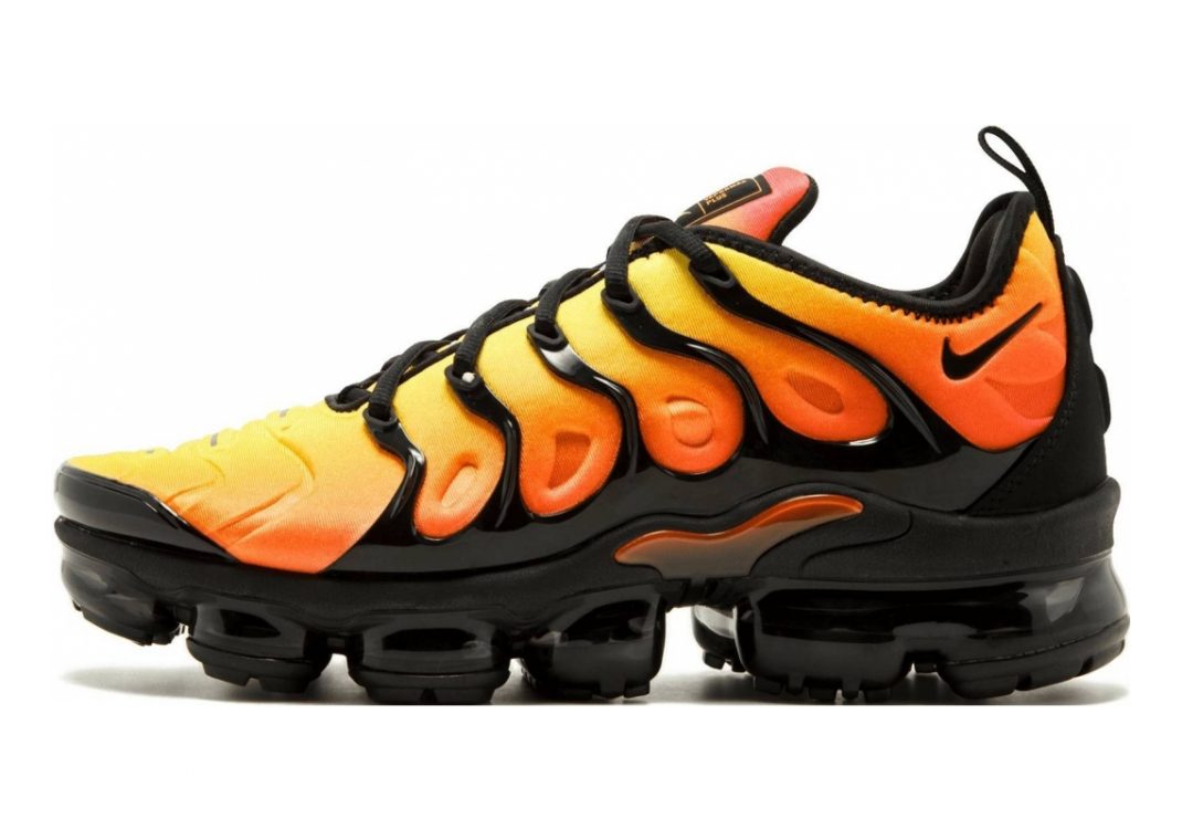 Nike Air VaporMax Plus Black, Black- Total Orange