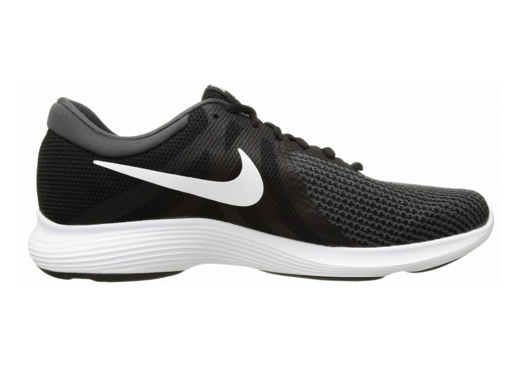 Nike Revolution 4 Black
