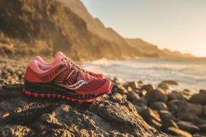 Saucony Peregrine ISO Hibiscus / Black