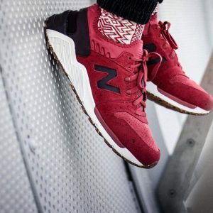 New Balance 009 Red