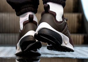 Nike Air Presto Essential Velvet Brown