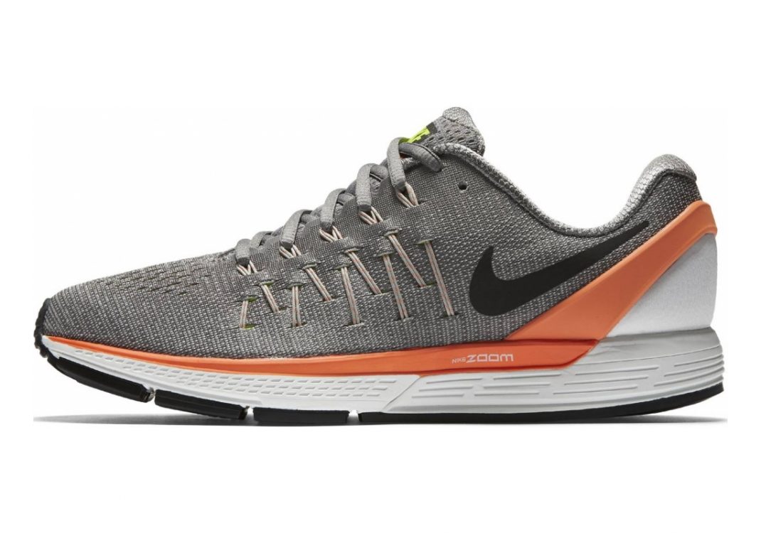 Nike Air Zoom Odyssey 2 Gris (Staub/Schwarz/Hyperorange/Volt)