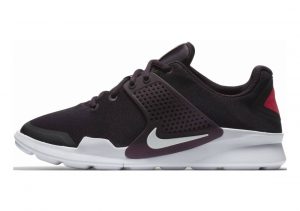 Nike Arrowz Black