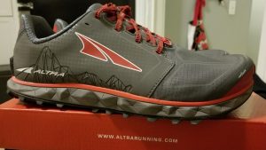Altra Superior 4.0 Gray/Red