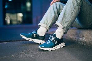 On Cloudswift Blue White