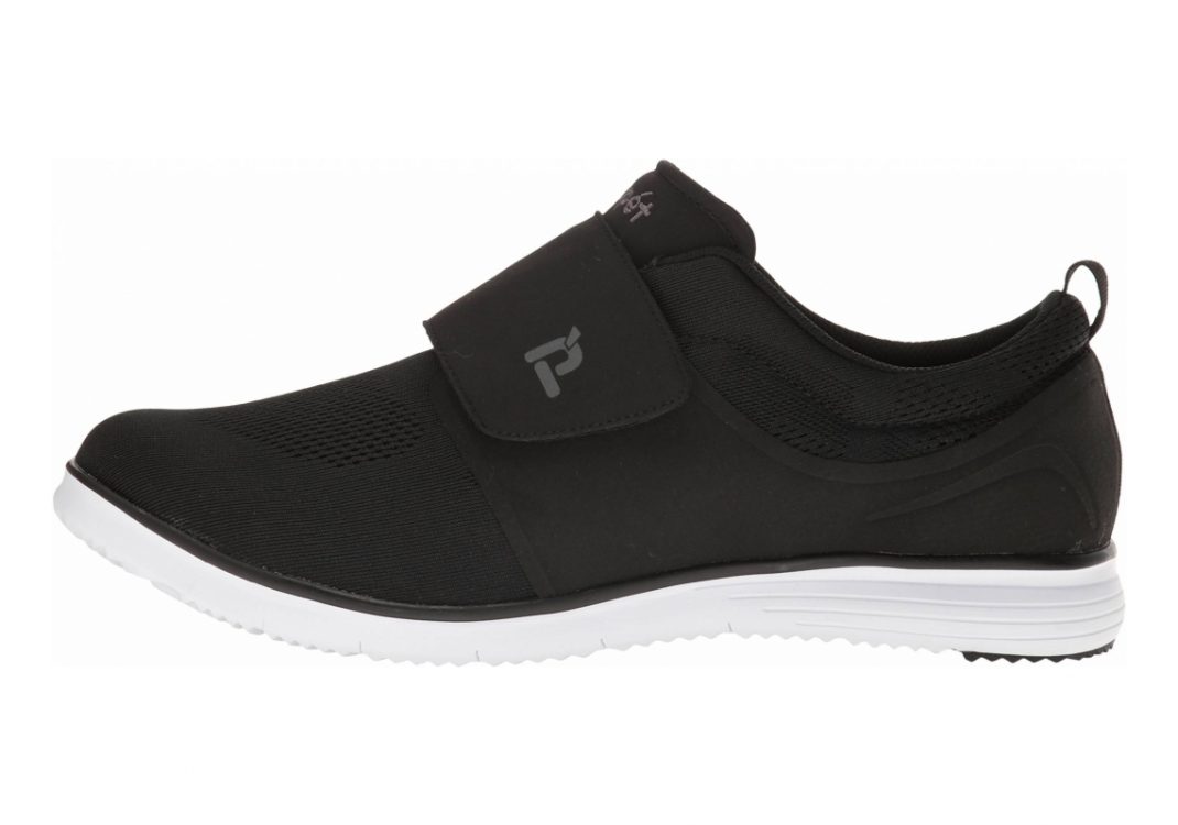 Propet TravelFit Strap Black