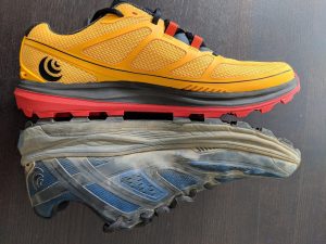 Topo Athletic Terraventure 2 Yellow Black