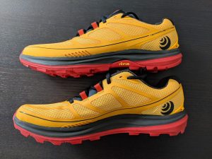 Topo Athletic Terraventure 2 Yellow Black