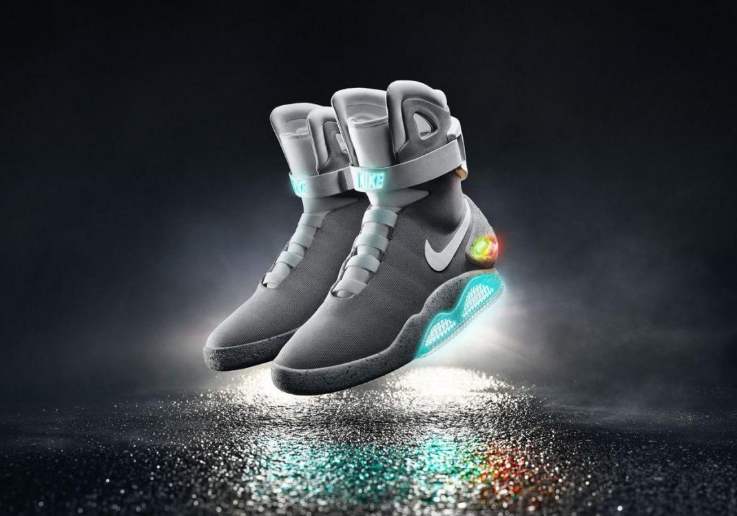 nike-air-mag-promo-shot