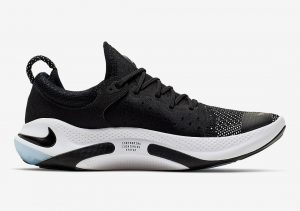 Nike Joyride Run Flyknit Black White