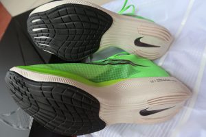 Nike ZoomX Vaporfly NEXT% Green White