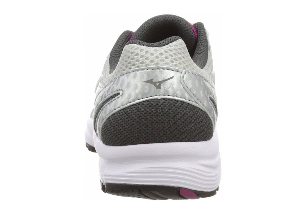 Mizuno Wave Crusader 9 Grau (Silver/Baton Rouge/Dark Shadow)