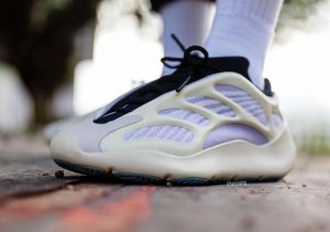 Adidas Yeezy 700 V3 Azael