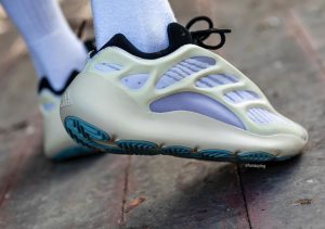 Adidas Yeezy 700 V3 Azael