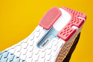 Puma Hybrid Astro Black/White/Blue/Red