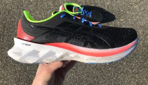 Asics Novablast Black Volt/Orange