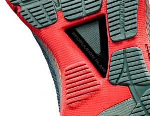 Under Armour HOVR Machina Grey/Red