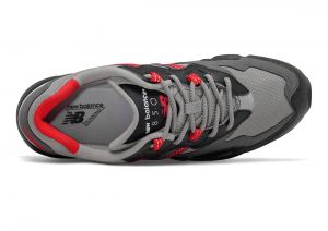 New Balance 850 Black/Team Red