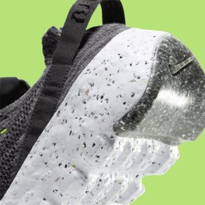 Nike Space Hippie 04 Black/Dark Smoke Grey/Volt/White