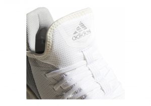 Cloud White / Silver Metallic / Cloud Wh (B27904)