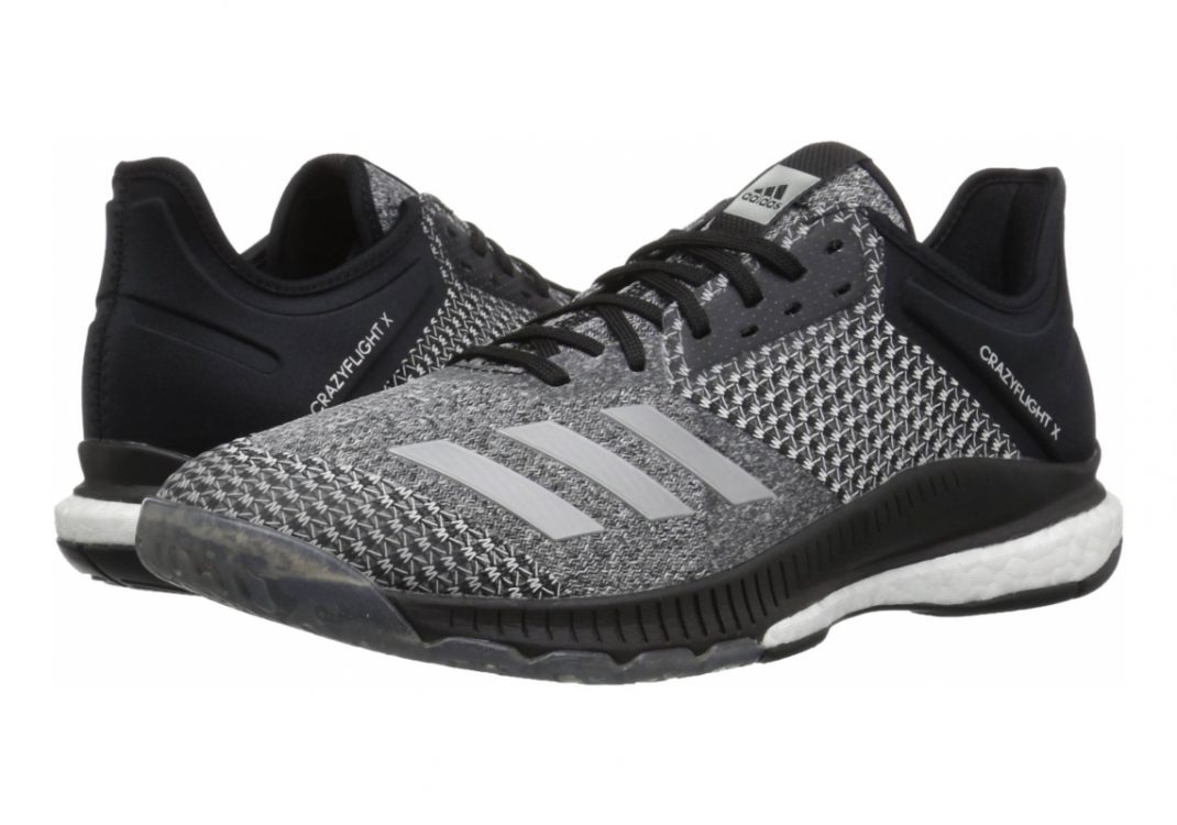 Black/Silver Metallic/White (CP8900)