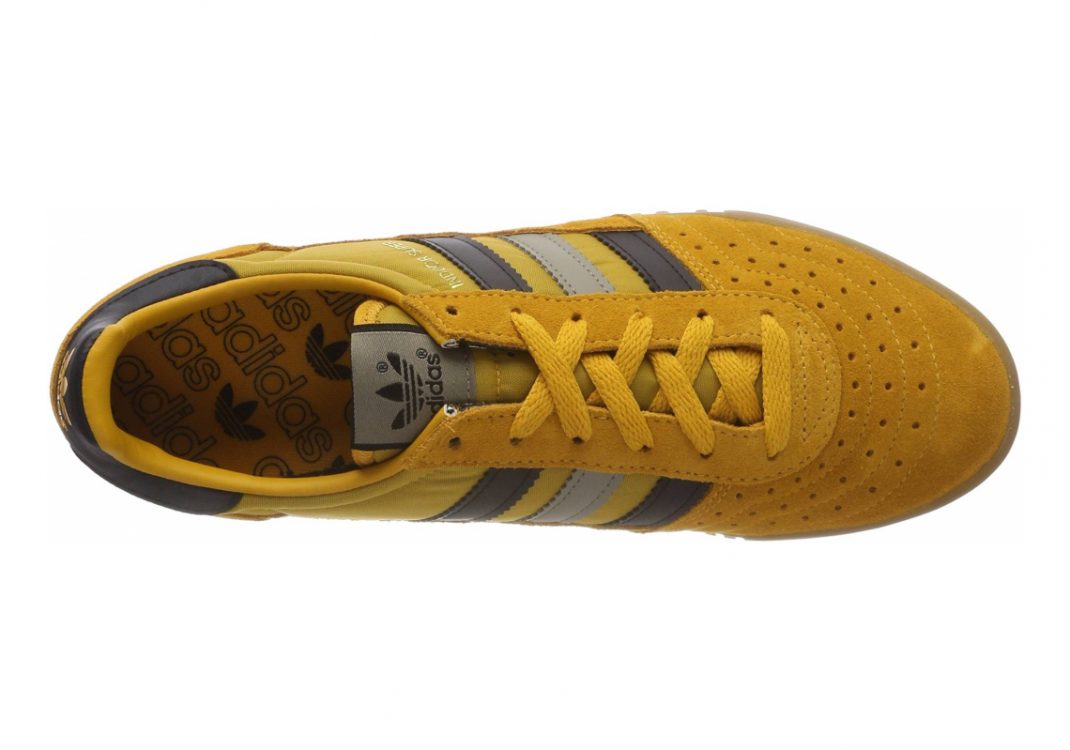 Amarillo (Tactile Yellow F17/Core Black/Trace Cargo S17 000) (CQ2221)