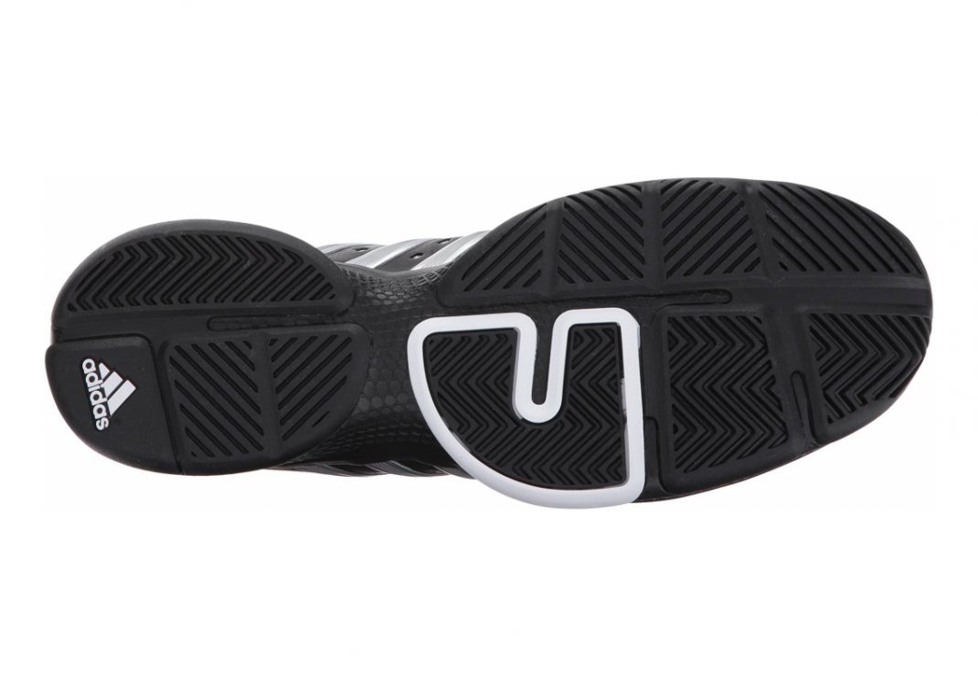 Core Black/Metallic Silver/White (CG3108)