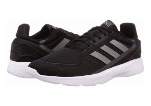 Core Black / Dove Grey / Grey Six (EG3693)