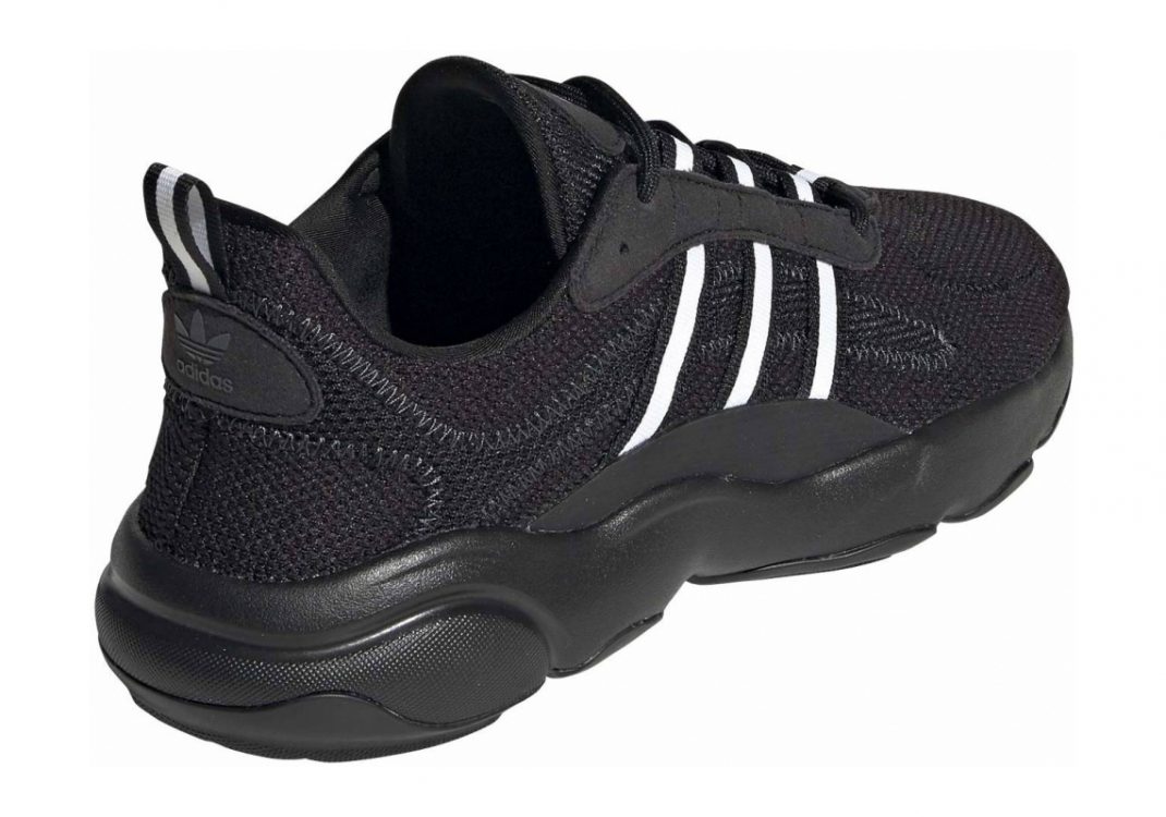 Adidas Haiwee - Core Black / Footwear White / Grey Six (EG9575)