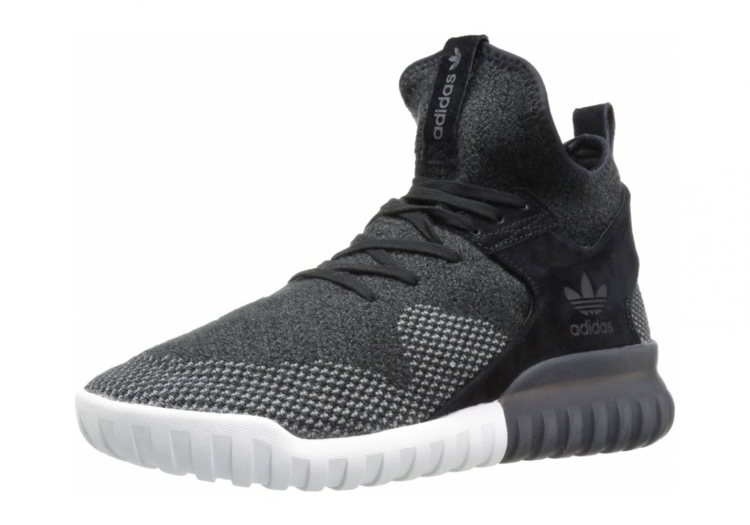 Schwarz Core Black Dark Grey Ch Solid Grey (BB2379)