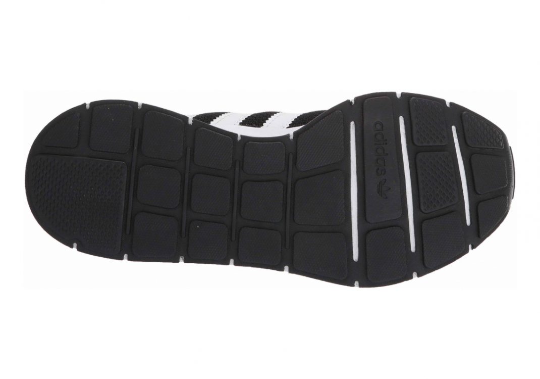 Adidas Swift Run RF - Core Black / Footwear White / Core Black (FV5361)