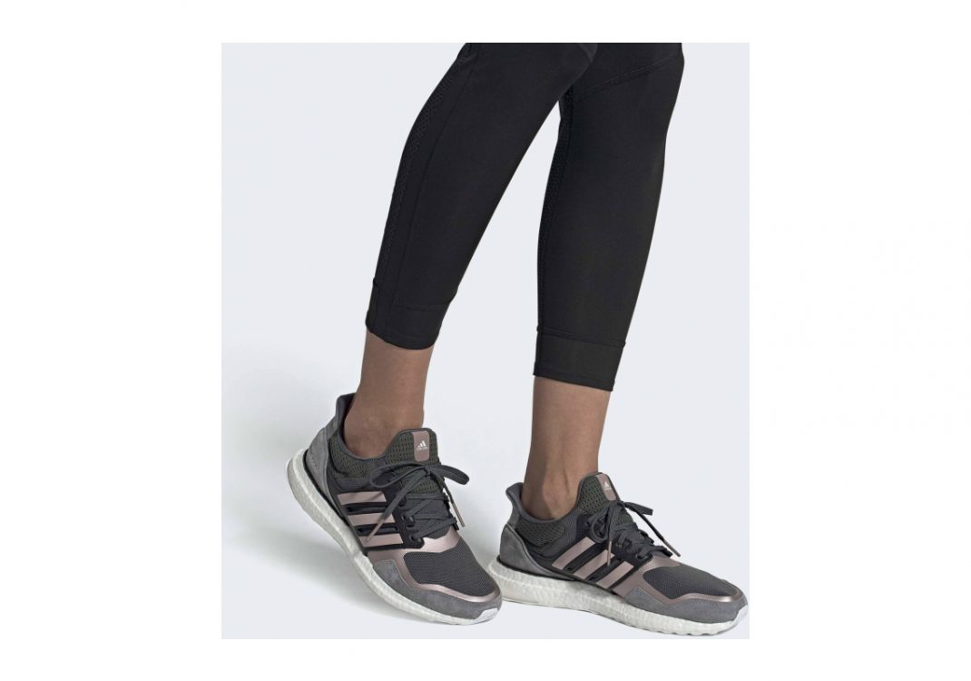 Grey Six/Vapour Grey Metallic/Black (FW4907)