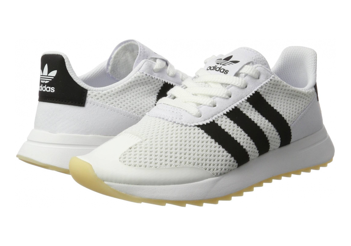 Adidas store flashrunner black