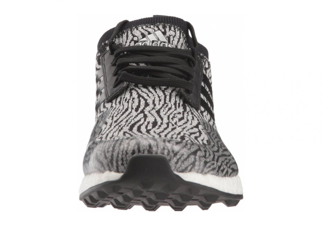 Core Black/White/Core Black (F33692)