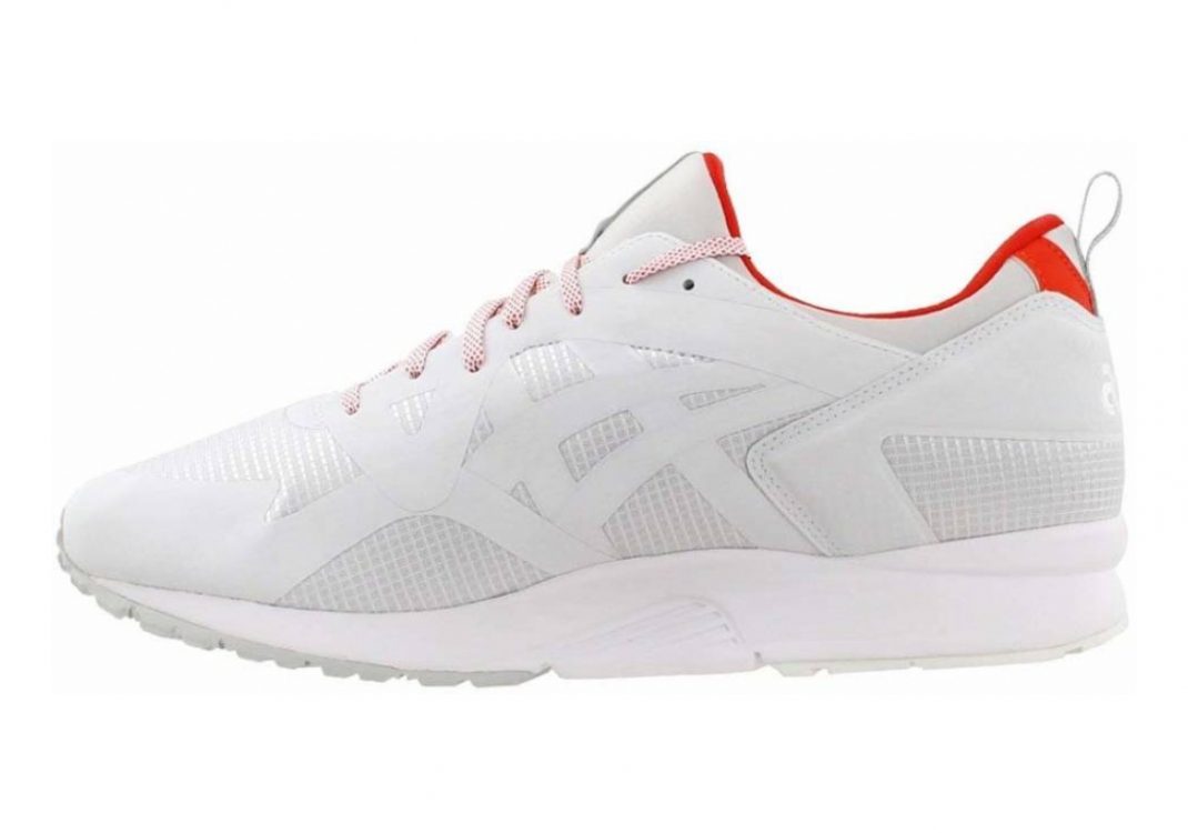 White/White (HY7J10101)