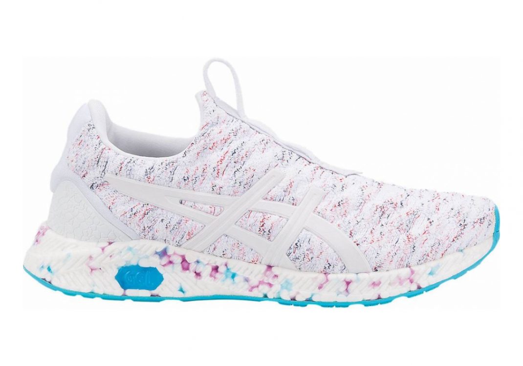 White Aquarium Orchid (T8F5N0139)