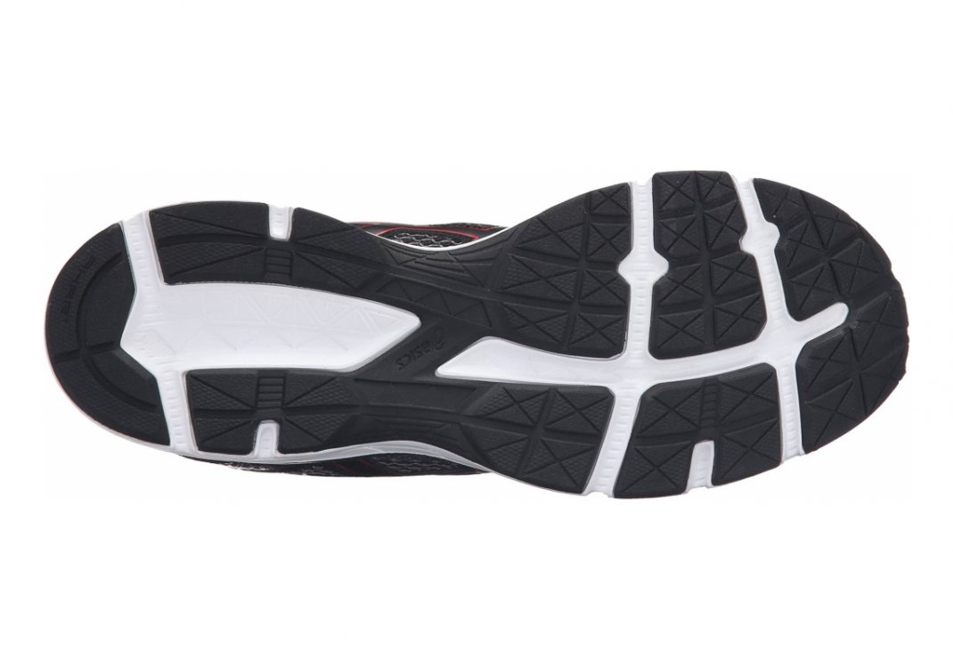 Black True Red Carbon (T6E3N9023)